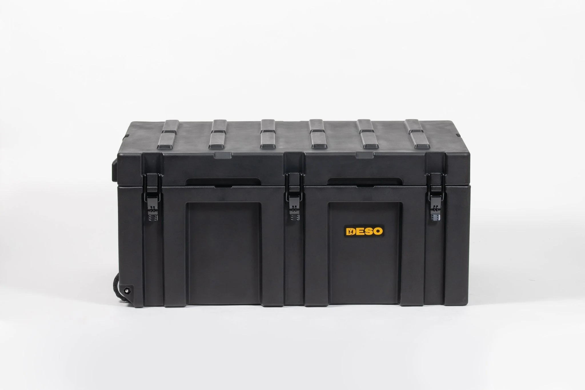 Deso 220L Wheeled Weatherproof Dry Box