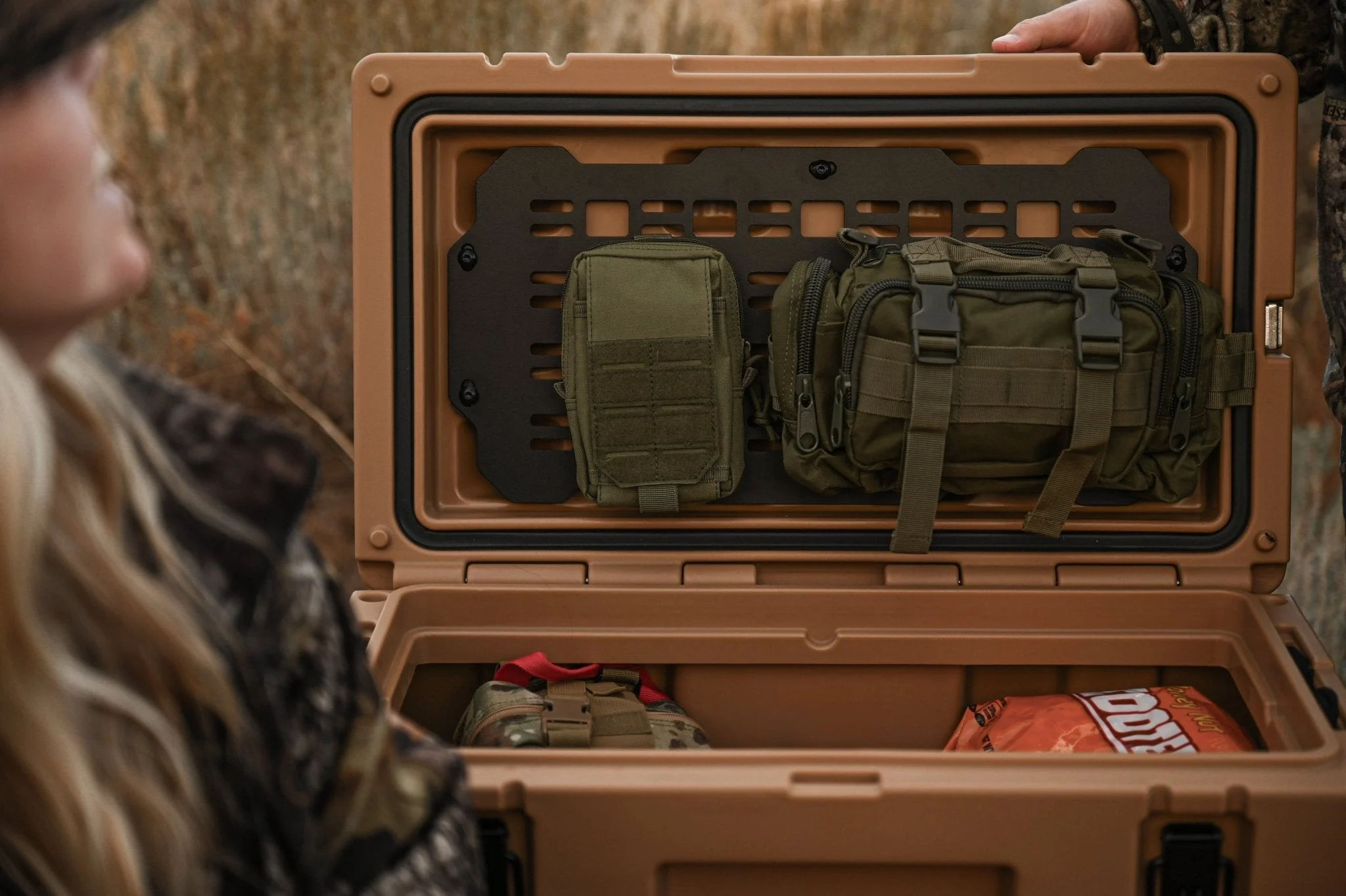 Deso Dry Box Molle Panel