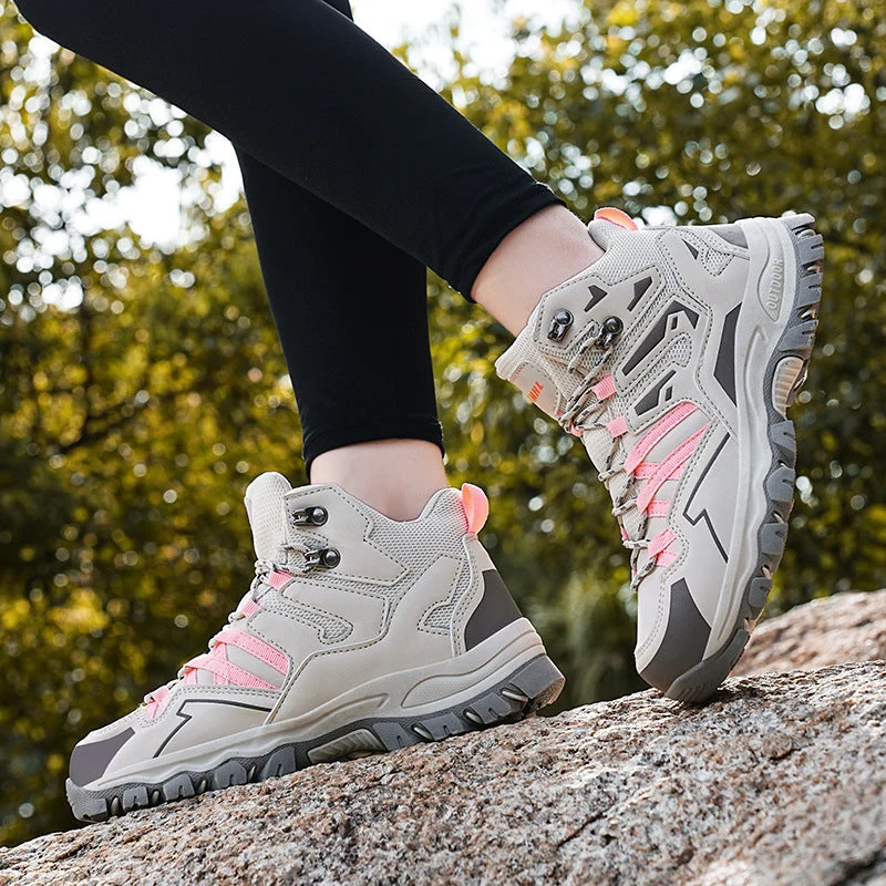 High-top Outdoor Shoes