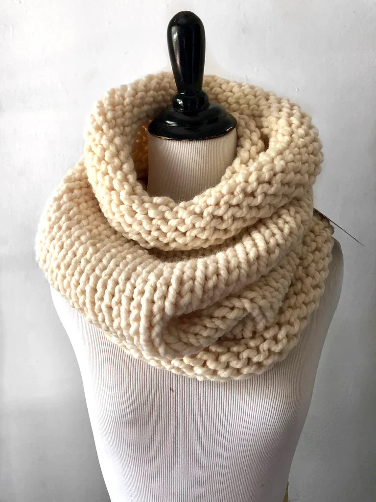 Nickichicki - Neckwarmer in Winter White