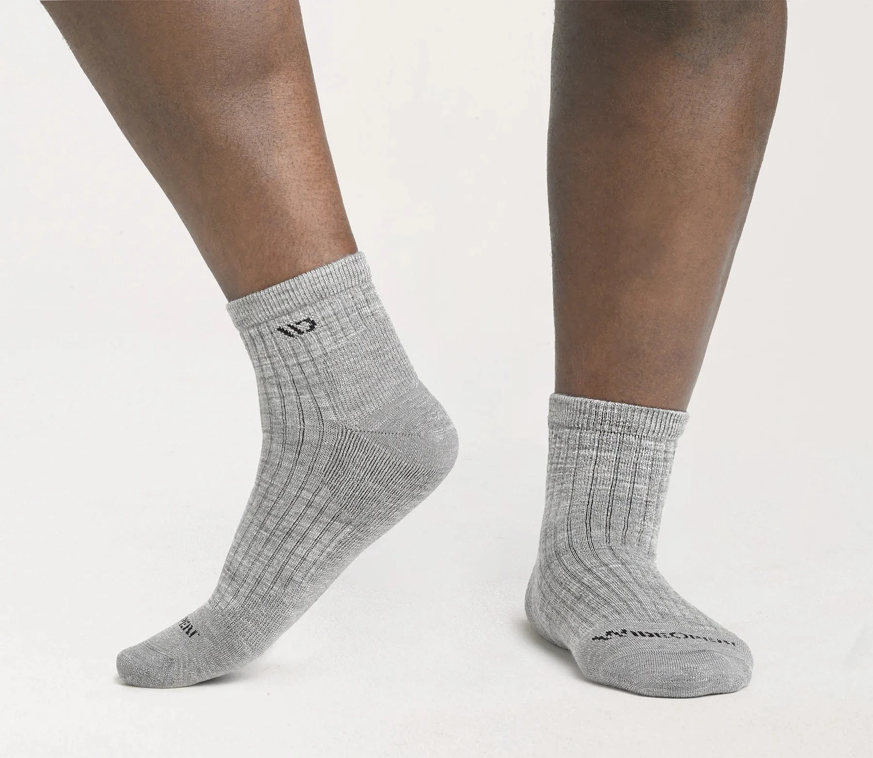 Wide Open Men's Solid Cushioned Quarter Socks